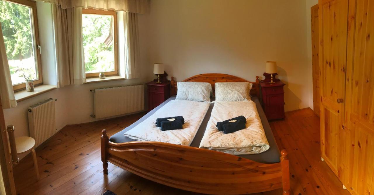 Georgihof Im Park Apartamento Unterburg am Klopeiner See Exterior foto