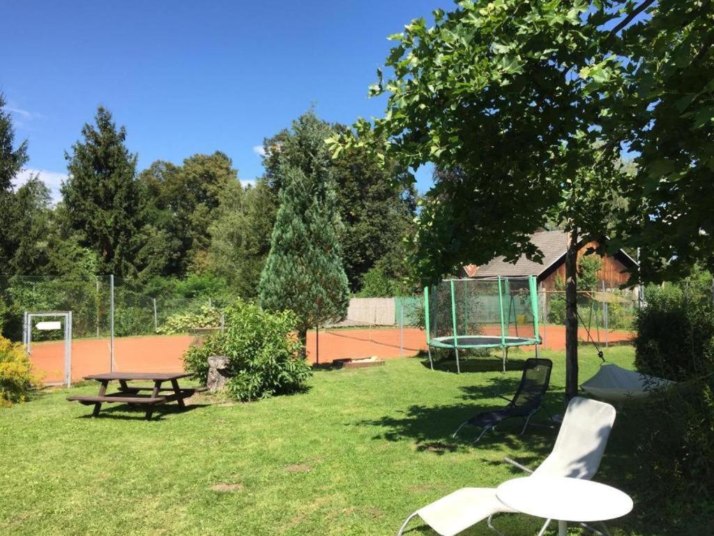 Georgihof Im Park Apartamento Unterburg am Klopeiner See Exterior foto