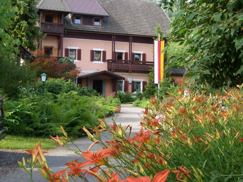 Georgihof Im Park Apartamento Unterburg am Klopeiner See Exterior foto