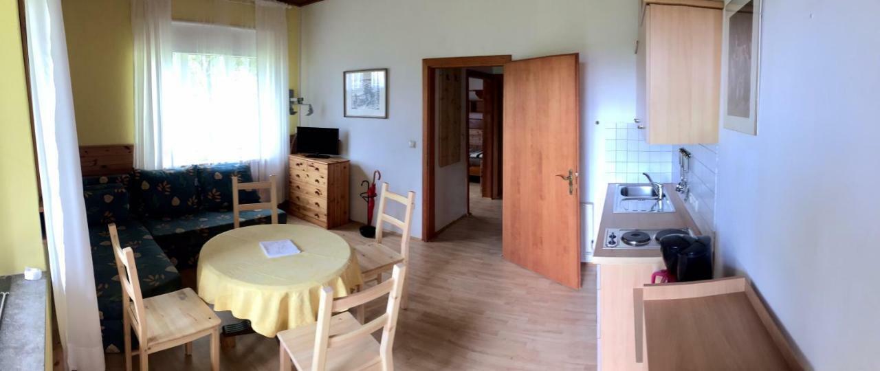 Georgihof Im Park Apartamento Unterburg am Klopeiner See Exterior foto